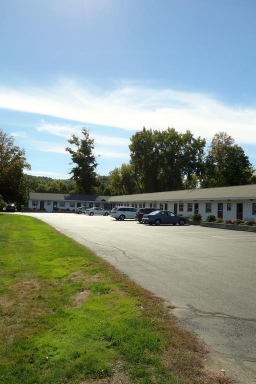 Monument Mountain Motel Great Barrington Dış mekan fotoğraf